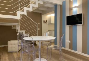 SOAVE HOUSE ALLE VIGNE-1-Luxury stay allows 18 year olds to book a room