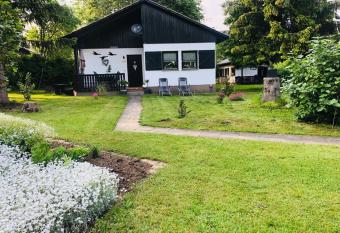 Sternenhimmel 2 allows 18 year olds to book a room