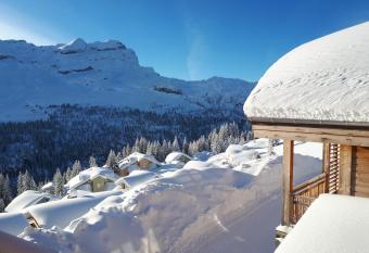 Appartement de 4 chambres a Flaine a 500 m des pistes avec piscine interieure terrasse amenagee et wifi has Balcony rooms