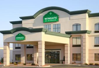Wingate by Wyndham Warner Robins allows 18 year olds to book a room