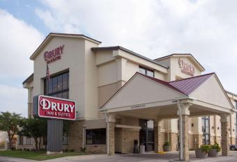 Drury Inn & Suites San Antonio Northeast allows 18 year olds to book a room