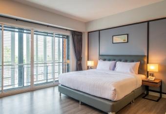 Mayson Place Hotel has Balcony rooms