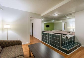 Motel 6 Troy, OH allows 18 year olds to book a room