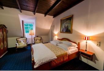 Hotel Gutshof Wellenbad has Balcony rooms