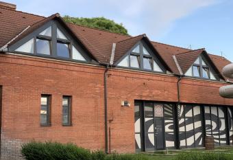 Megacentrum Sz  ll  s has Balcony rooms