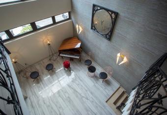 Downtown Hotel has Balcony rooms