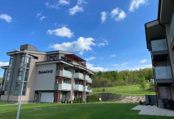 Apartm   Diamond has Balcony rooms