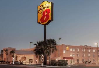 Super 8 by Wyndham Yuma allows 18 year olds to book a room