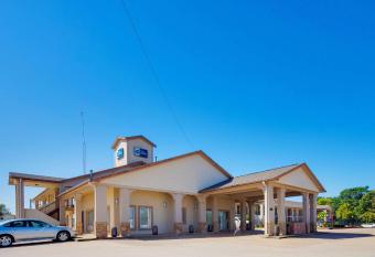Best Western Canton Inn allows 18 year olds to book a room