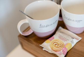 The Red Lion at Hellidon allows 18 year olds to book a room