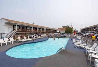 The Janmere Motel has Balcony rooms