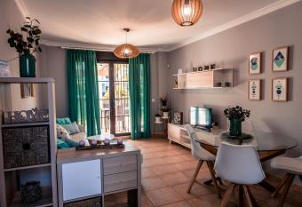 Apartamentos Coto de San Jos   allows 18 year olds to book a room