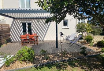 Maison Cosy has Balcony rooms