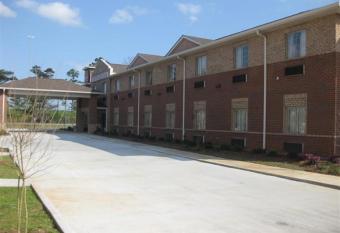 Heritage Inn allows 18 year olds to book a room