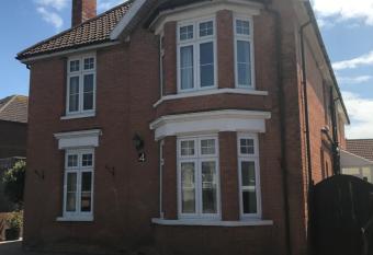 Thornbury Accommodation allows 18 year olds to book a room