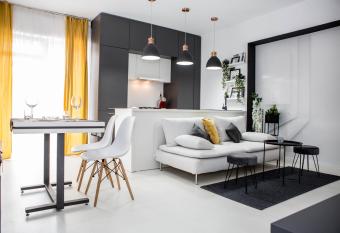 cosy ELFs crib 1, Voluntari ,free parking, by ELF properties has Balcony rooms