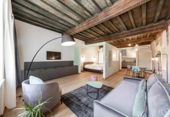 Stay COOPER l Cooper apartments allows 18 year olds to book a room