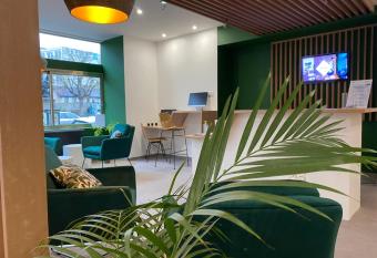 Cit Hotel Limoges Centre - Lion d or allows 18 year olds to book a room