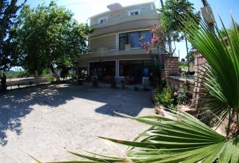 Hotel Mesopotami has Balcony rooms