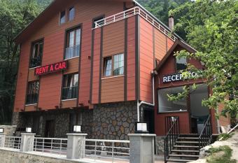 Trend Suite Hotel has Smoking/Balcony rooms