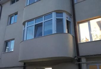 Nicolae Romanescu Park has Balcony rooms