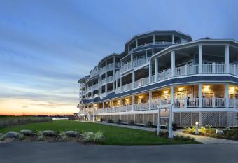 Madison Beach Hotel, Curio Collection by Hilton has Balcony rooms