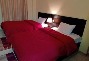 City pyramids inn allows 18 year olds to book a room