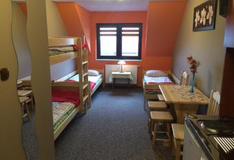 M  czne Ska  y has Balcony rooms