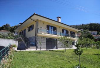 BellaVista Alojamento has Balcony rooms