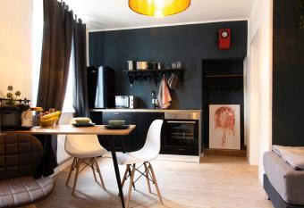 Rooms4ring@ N  rburgring Industrial Design House has Balcony rooms