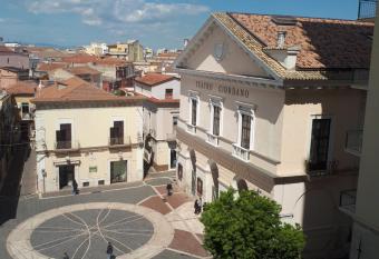 Business Home Piazza Cesare Battisti B&B Residence has Balcony rooms