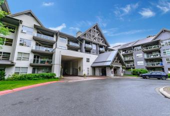 The Best ski-in/ski-out at The Aspens has Balcony rooms