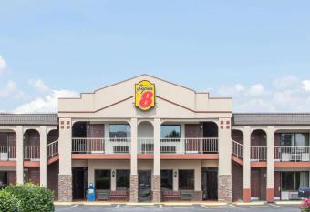 Super 8 by Wyndham Wytheville has Smoking rooms