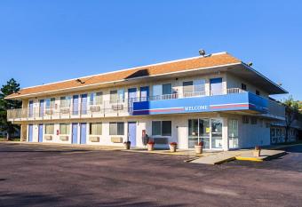 Motel 6 Mitchell allows 18 year olds to book a room