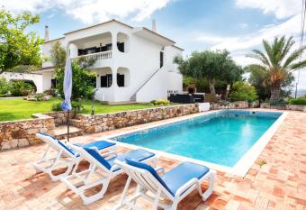 Monte Madalena allows 18 year olds to book a room