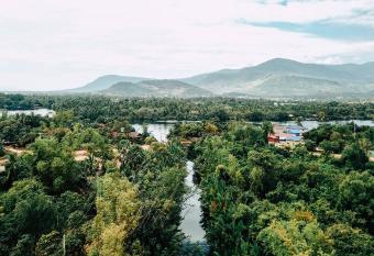 Nary Garden has Balcony rooms