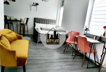 CITYLIFE Apartments Economy Osnabr  ck allows 18 year olds to book a room