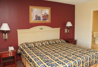 Best Way Inn and Suites - New Orleans allows 18 year olds to book a room