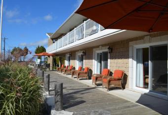 Bruce Anchor Motel and Cruises allows 18 year olds to book a room