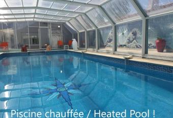 Le Galion Hotel et Restaurant Canet Plage - Logis allows 18 year olds to book a room