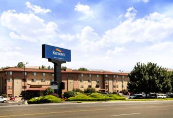 Baymont by Wyndham Yakima Riverfront has Balcony rooms