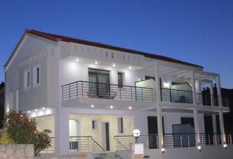 Anemos Luxury Apartments has Balcony rooms