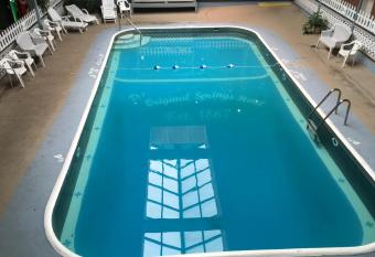 Original Springs Hotel has Balcony rooms