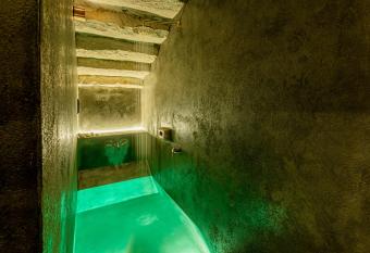 Casa Meti, Exclusive Apartment in Ortigia allows 18 year olds to book a room