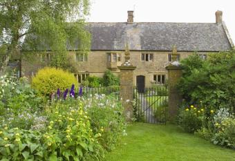 Lower Severalls Farmhouse allows 18 year olds to book a room