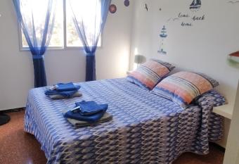 Arena y Sol - Quiet Stay allows 18 year olds to book a room