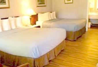 Travelodge by Wyndham Ogallala allows 18 year olds to book a room