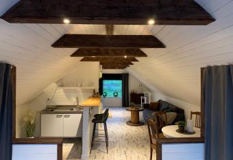 Lyckebo has Balcony rooms