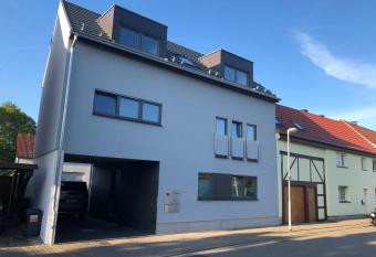 Ferienwohnung Calla allows 18 year olds to book a room