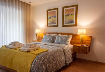 Afonso s Apartment2 Arouca has Balcony rooms